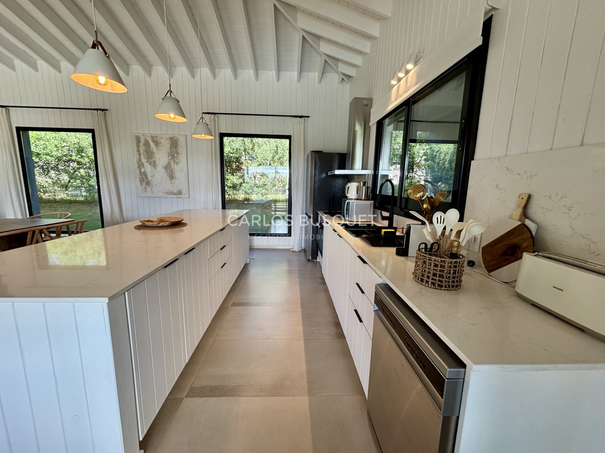 Casa ID.1035 - Casa a estrenar de 5 dormitorios en Jose Ignacio, Pinar del Faro