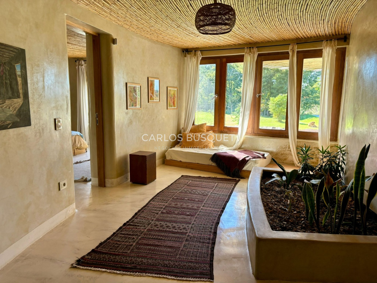 Casa ID.419 - Chacra en venta con casa de 4 dormitorios, en Camino Medellin, sobre el arroyo! 