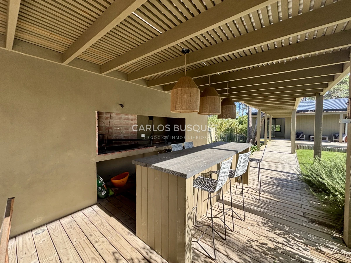 Casa ID.1034 - Casa en alquiler temporal de 4 dormitorios en Jose Ignacio, barrio cerrado Pinar del Faro