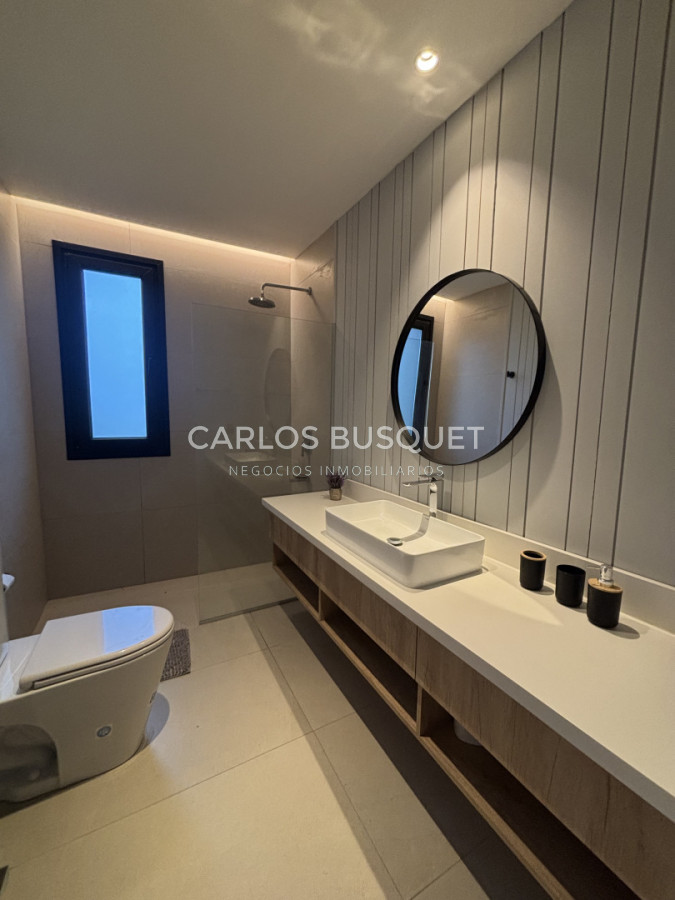 Casa ID.1645 - Venta casa de 4 dormitorios en Puerto Quetzal, La Barra