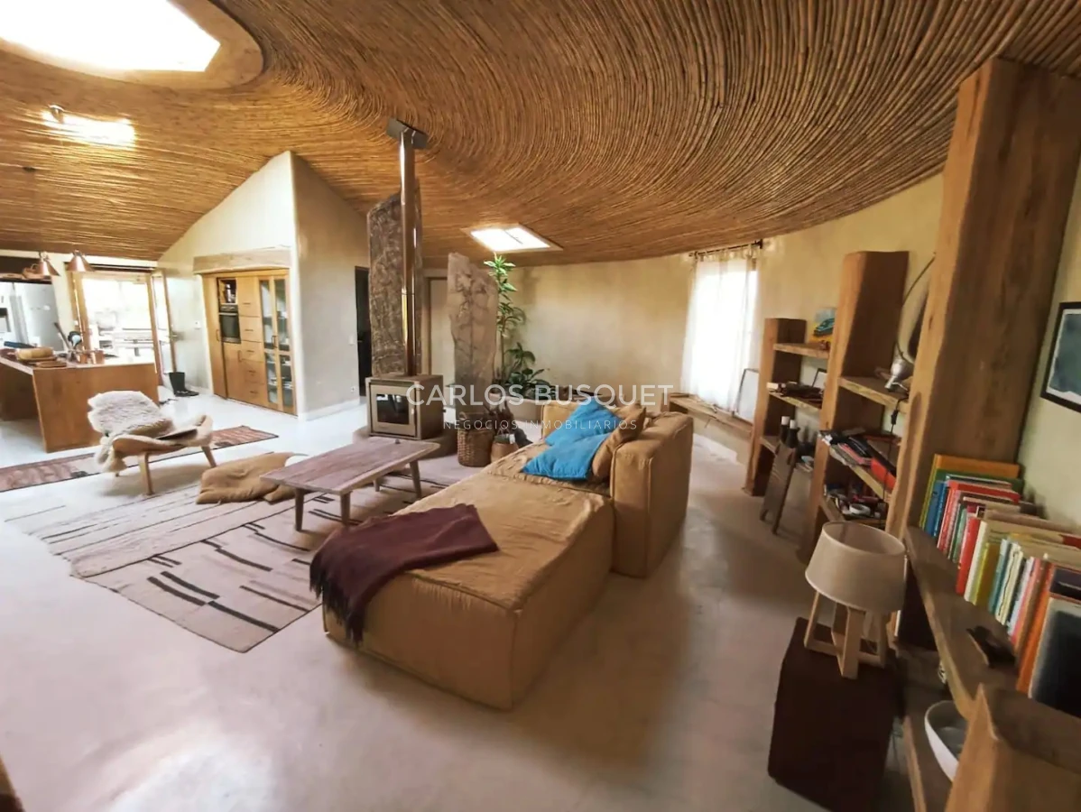 Casa ID.419 - Chacra en venta con casa de 4 dormitorios, en Camino Medellin.