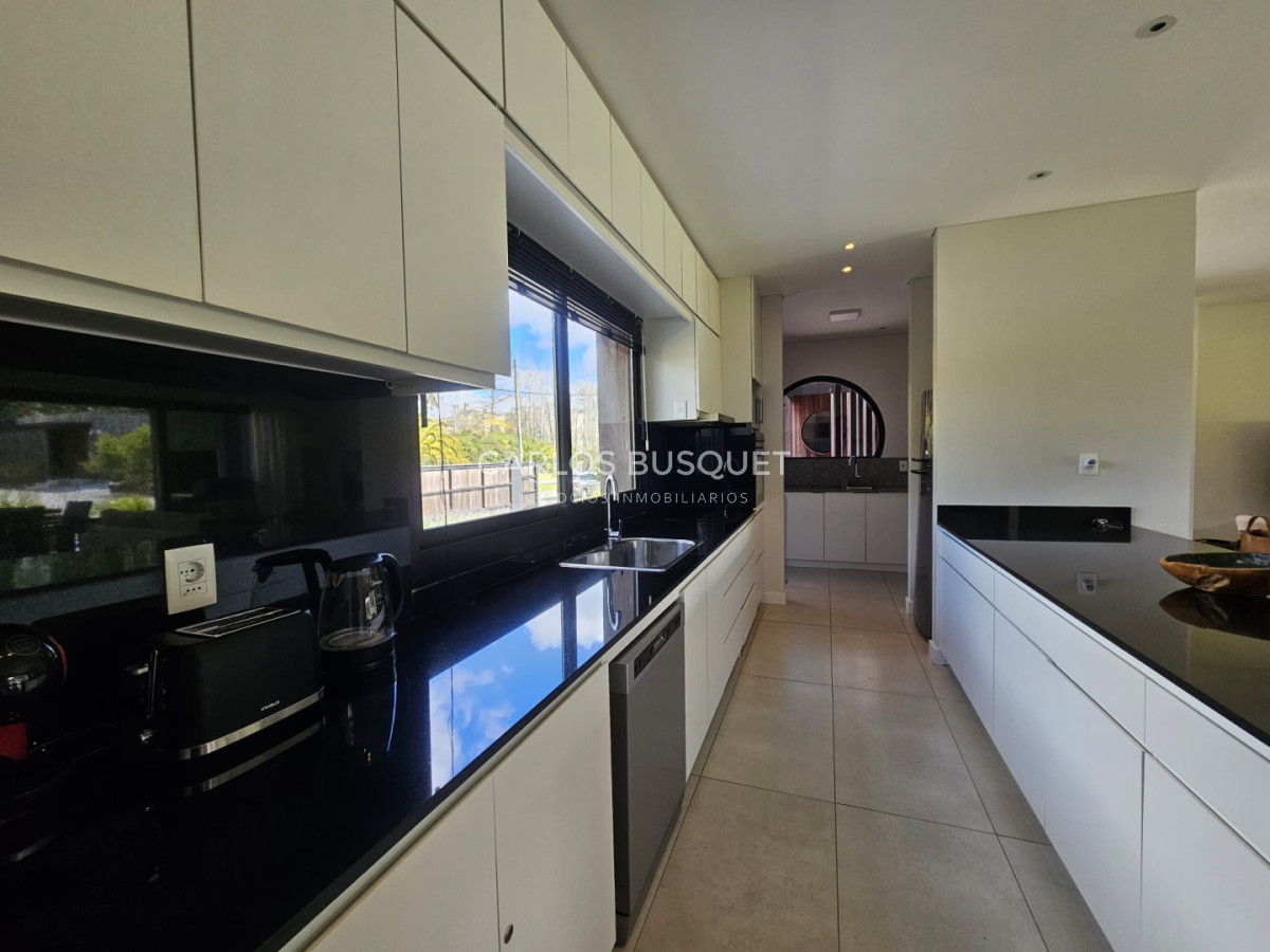 Casa ID.1810 - Venta de casa, 3 dormitorios en San Rafael, Punta Del Este