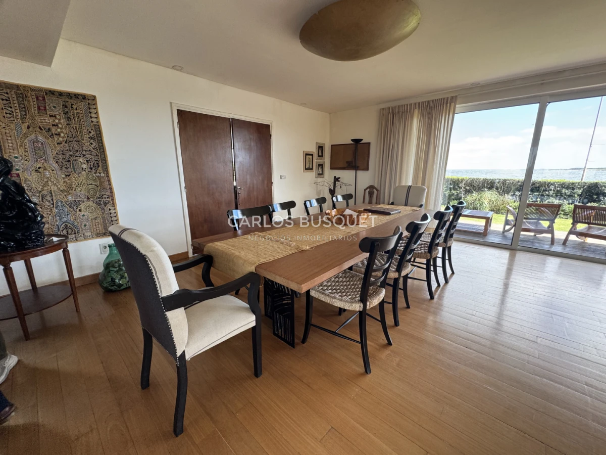 Casa ID.1808 - Casa de 4 dormitorios en venta en Peninsula
