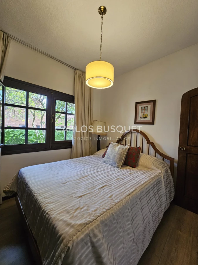 Casa ID.1513 - Gran casa en venta en zona comercial de Lugano San Rafael