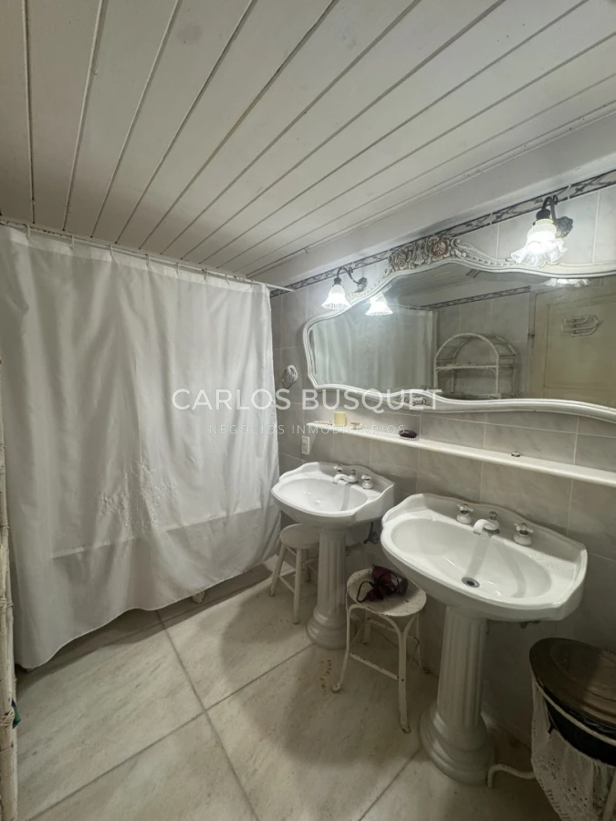 Casa ID.1790 - Casa en venta frente al mar playa Brava