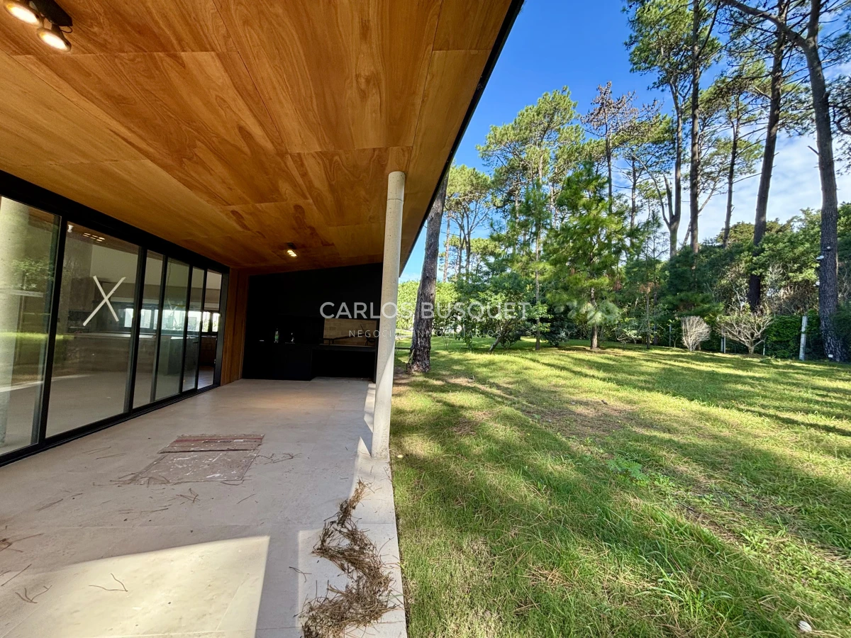 Casa ID.891 - Casa en venta de 4 dormitorios, en Rincon del Indio 