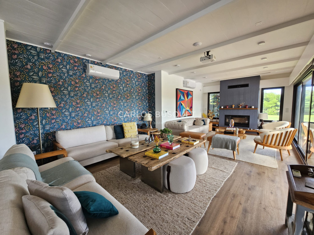 Casa ID.1620 - Venta casa de 4 dormitorios en Pueblo Mío, Manantiales 