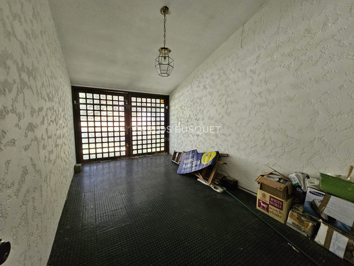 Casa ID.1512 - Casa en venta en barrio Lugano