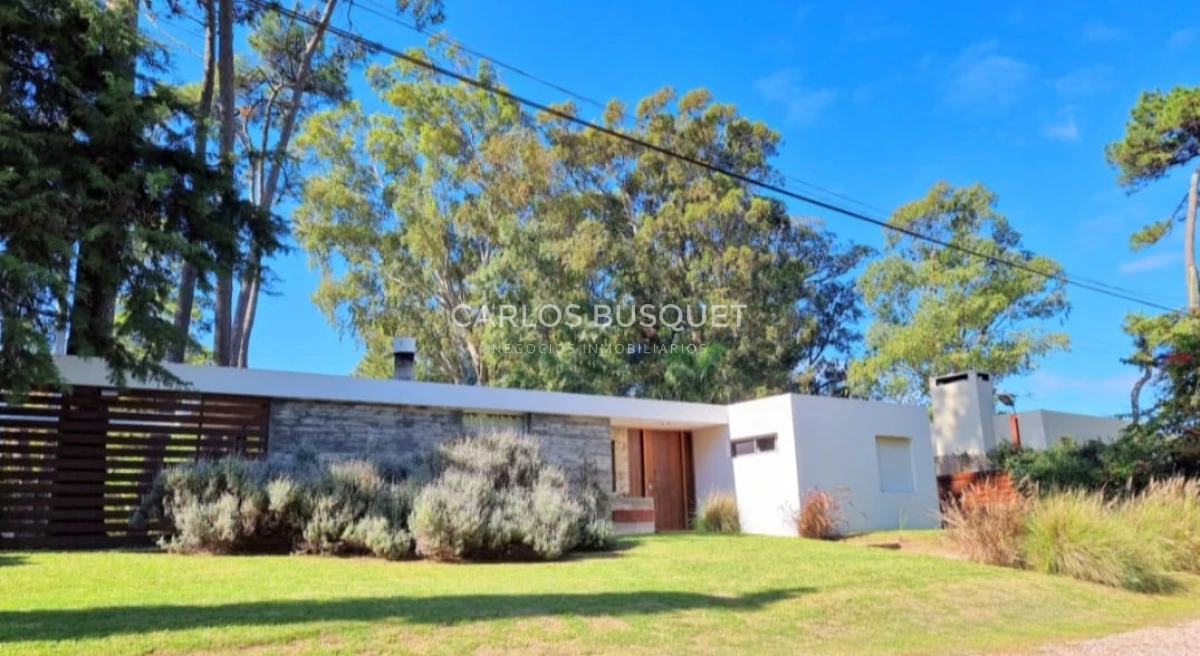 Casa ID.1055 - Casa en venta de 3 dormitorios en San Rafael