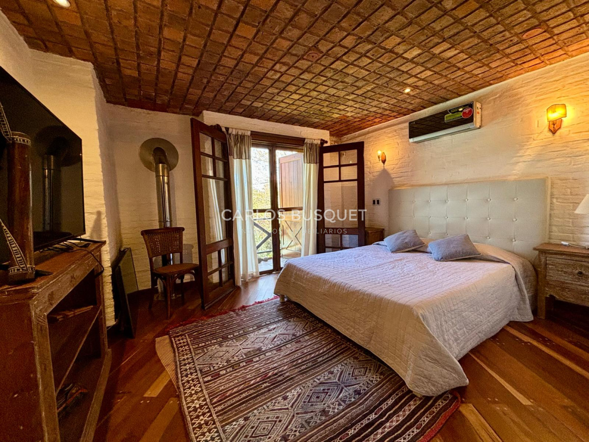 Casa ID.754 - Casa en alquiler temporal, de 4 dormitorios en San Rafael 