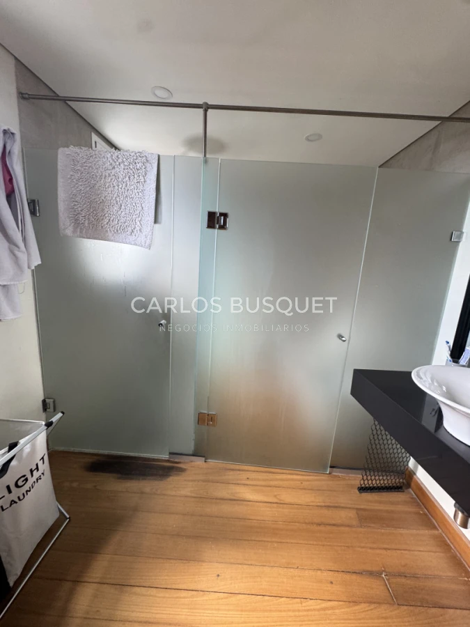 Casa ID.1808 - Casa de 4 dormitorios en venta en Peninsula