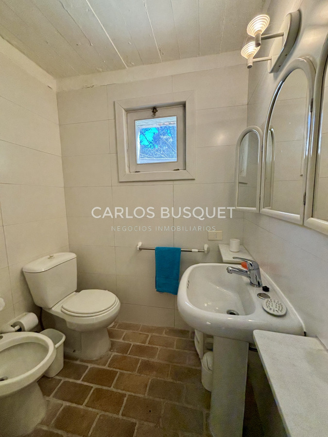 Casa ID.1311 - Casa en venta de 5 dormitorios en el Golf