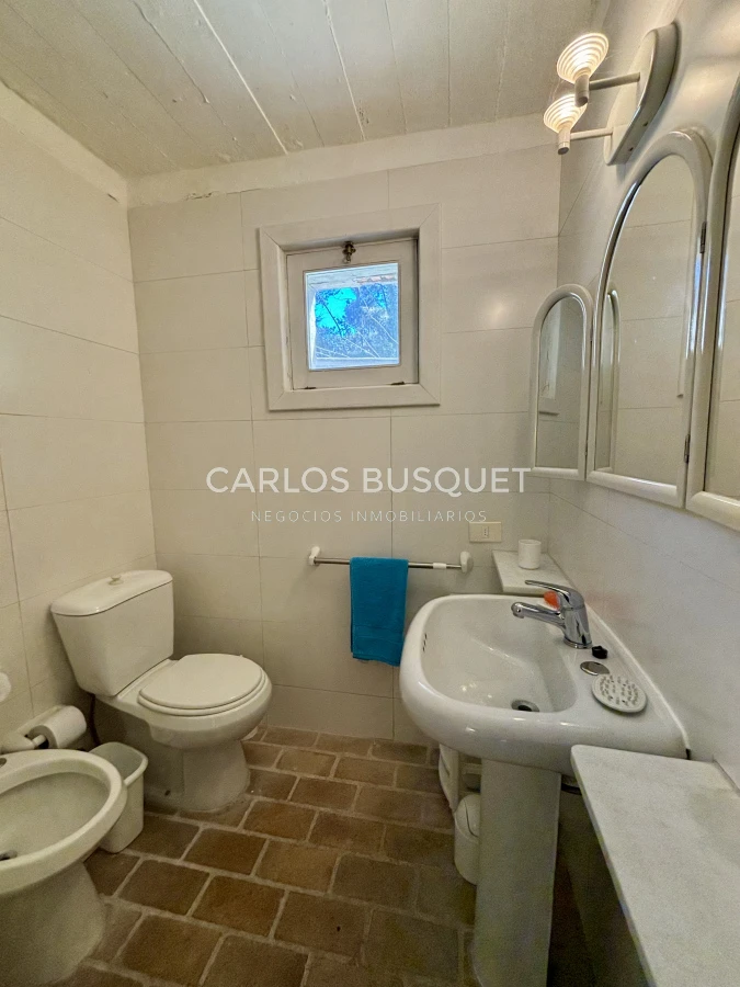 Casa ID.1311 - Venta casa de 5 dormitorios en barrio Golf, Punta del Este