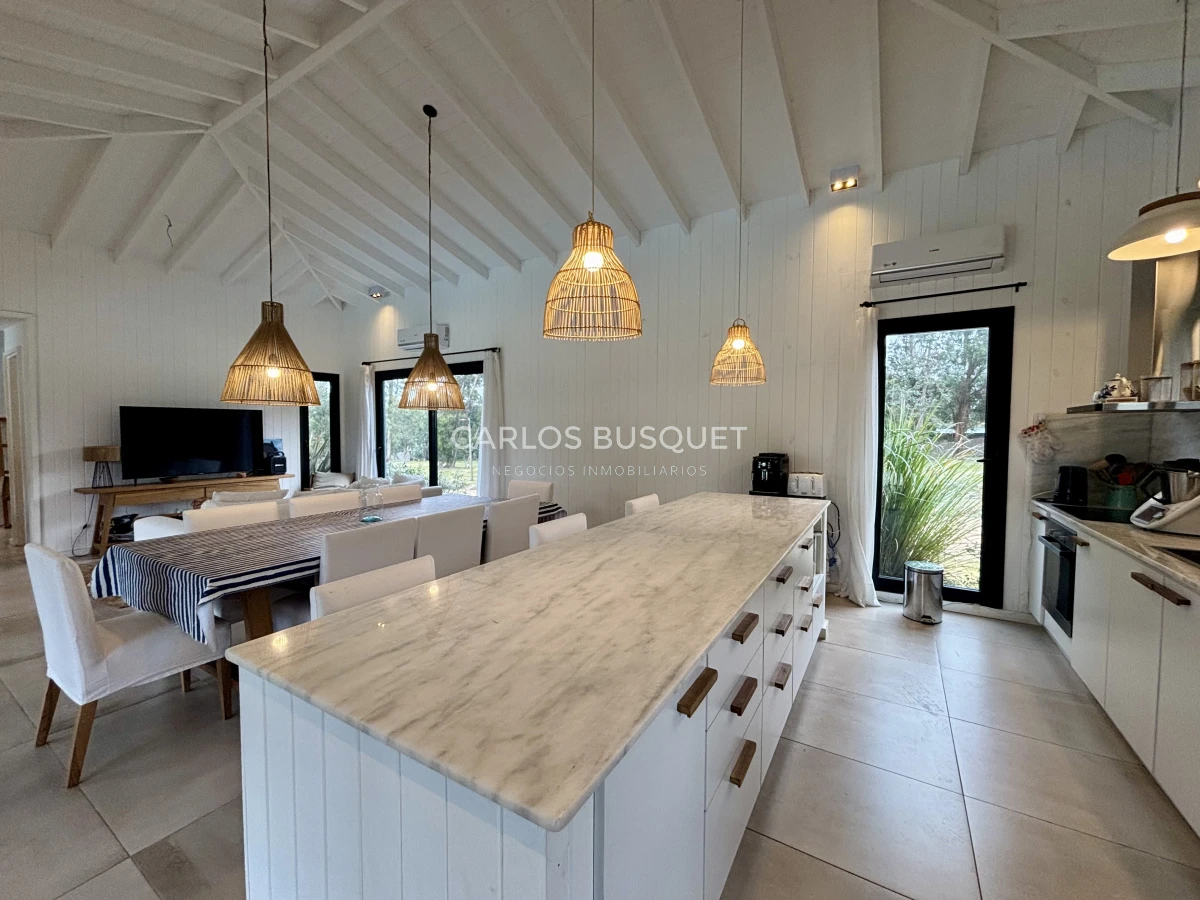 Casa ID.1154 - Casa en venta de 3 dormitorios, en Barrio privado Don Miguel, La Barra