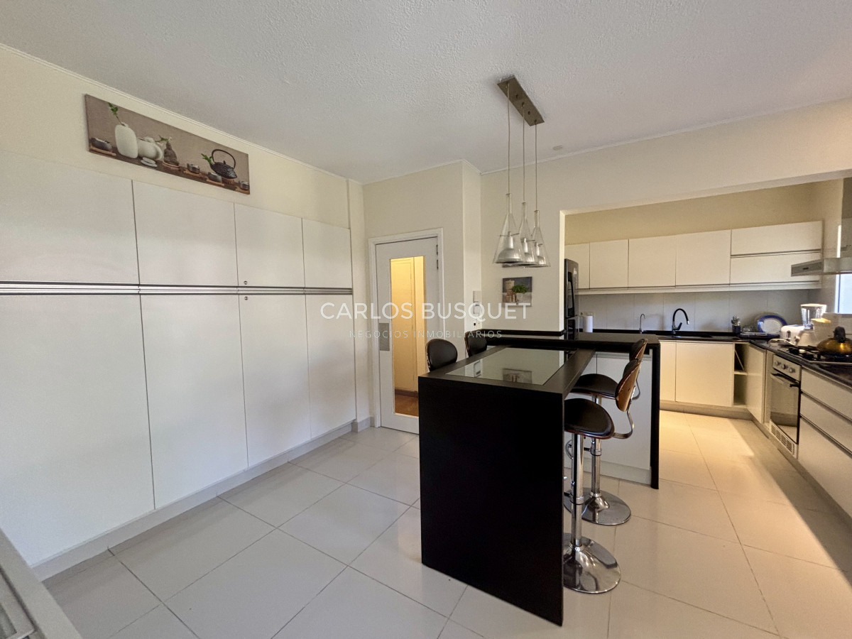 Casa ID.703 - Casa en alquiler temporal de 5 dormitorios en zona Cantegril