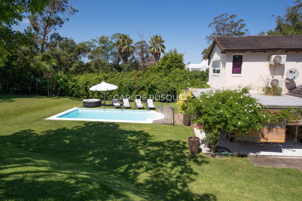 Casa ID.1232 - Casa en venta de 3 dormitorios en Golf, Punta del Este