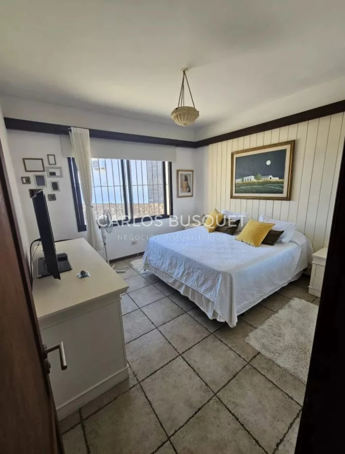 Casa ID.789 - Alquiler temporada casa de 5 dormitorios en playa Mansa.