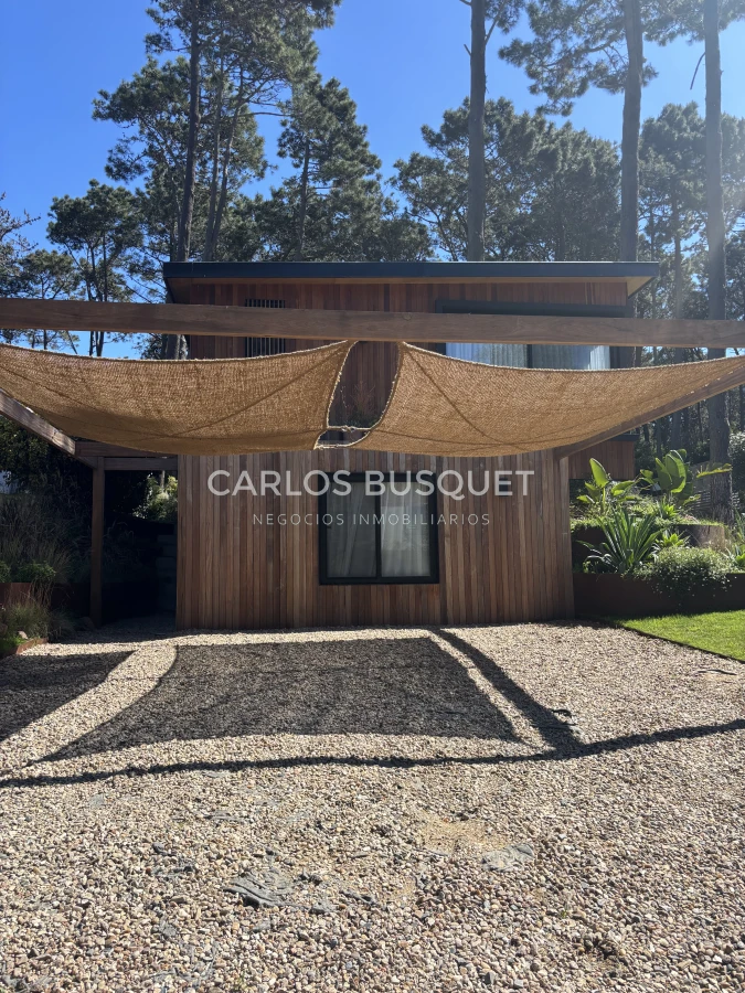 Casa ID.891 - Casa en venta de 4 dormitorios, en Rincon del Indio 