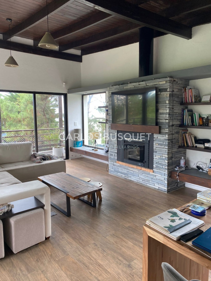 Casa ID.540 - Casa en venta en La Barra, de 3 dormitorios y 4 baños