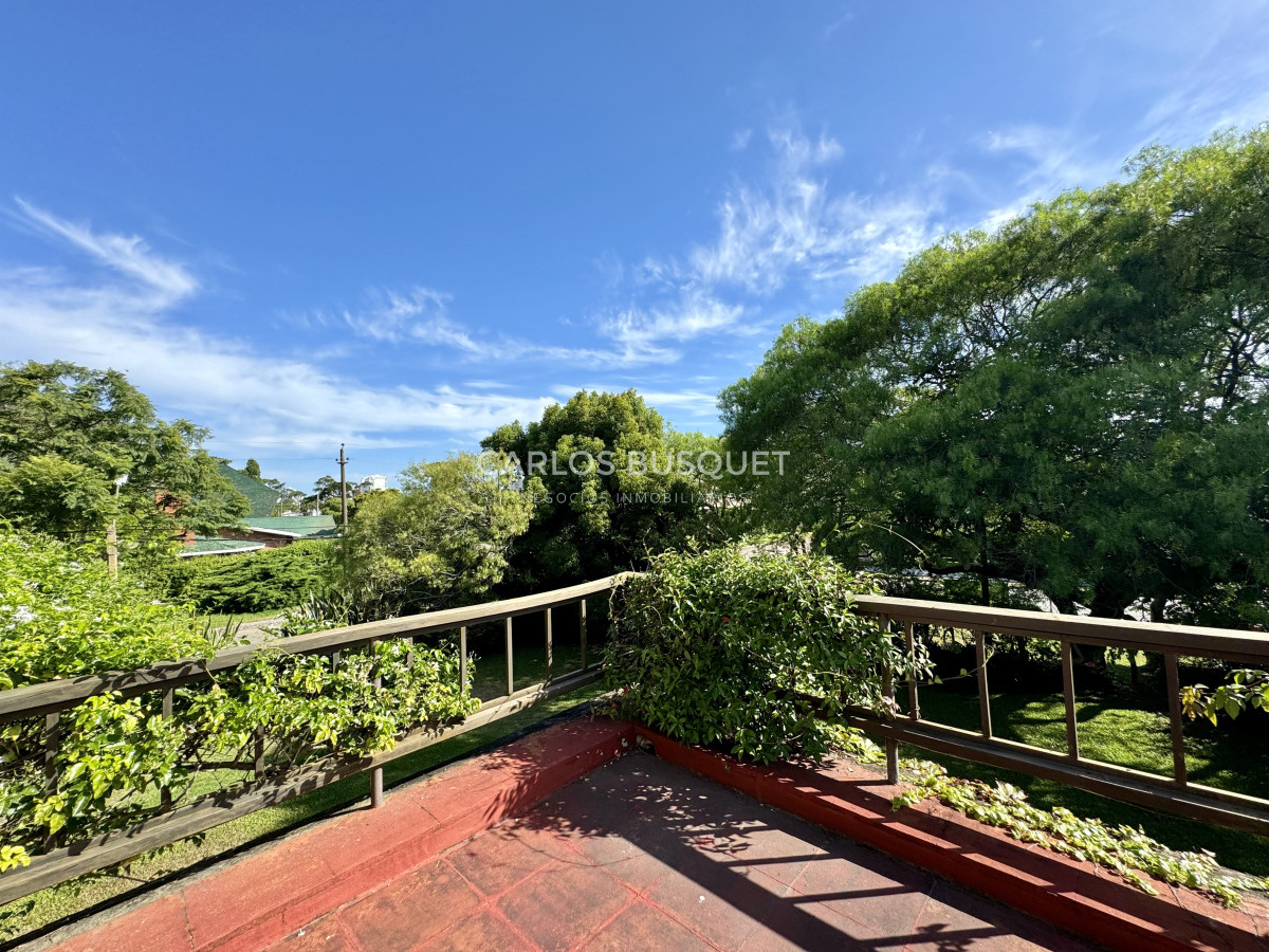 Casa ID.880 - Excelente propiedad en venta en playa mansa