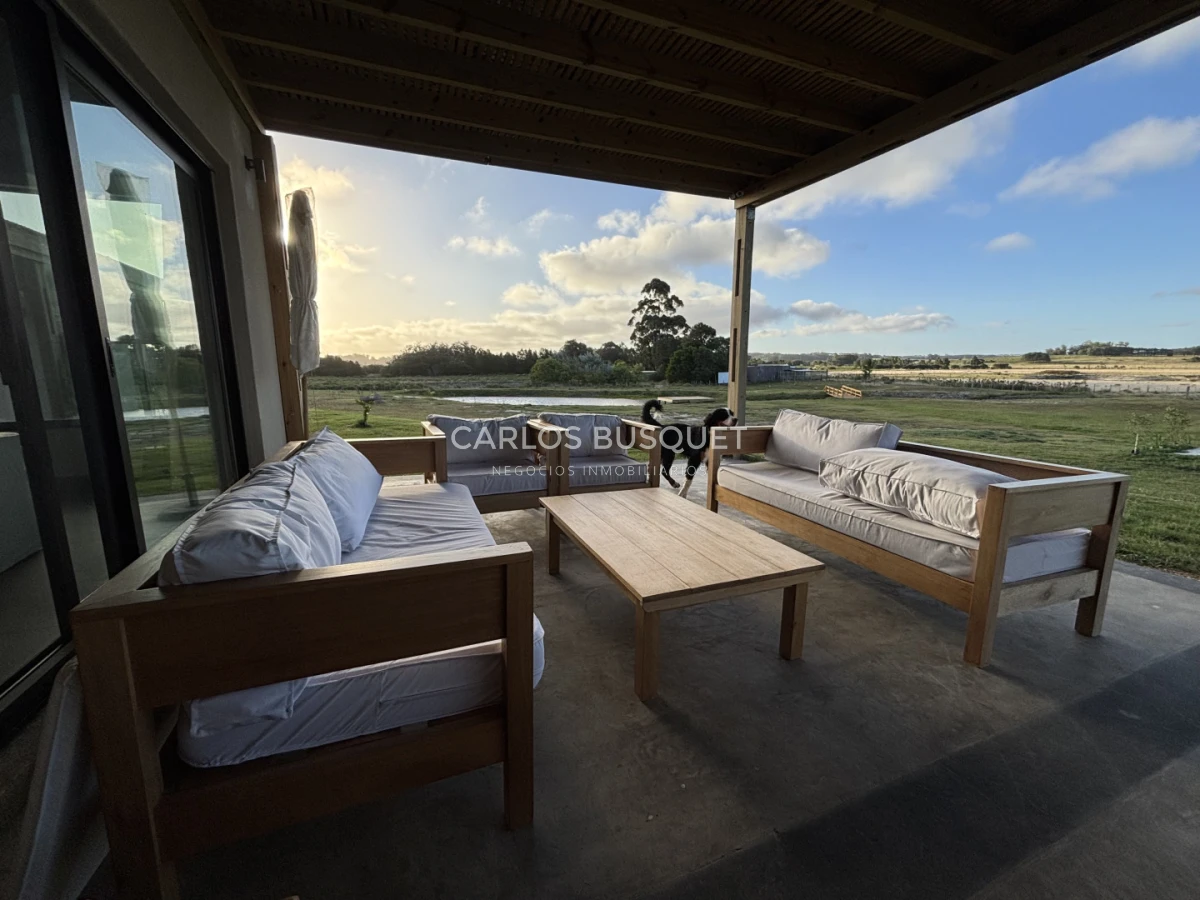 Casa ID.1296 - Chacra en alquiler temporal de 5 dormitorios, en Camino Medellin