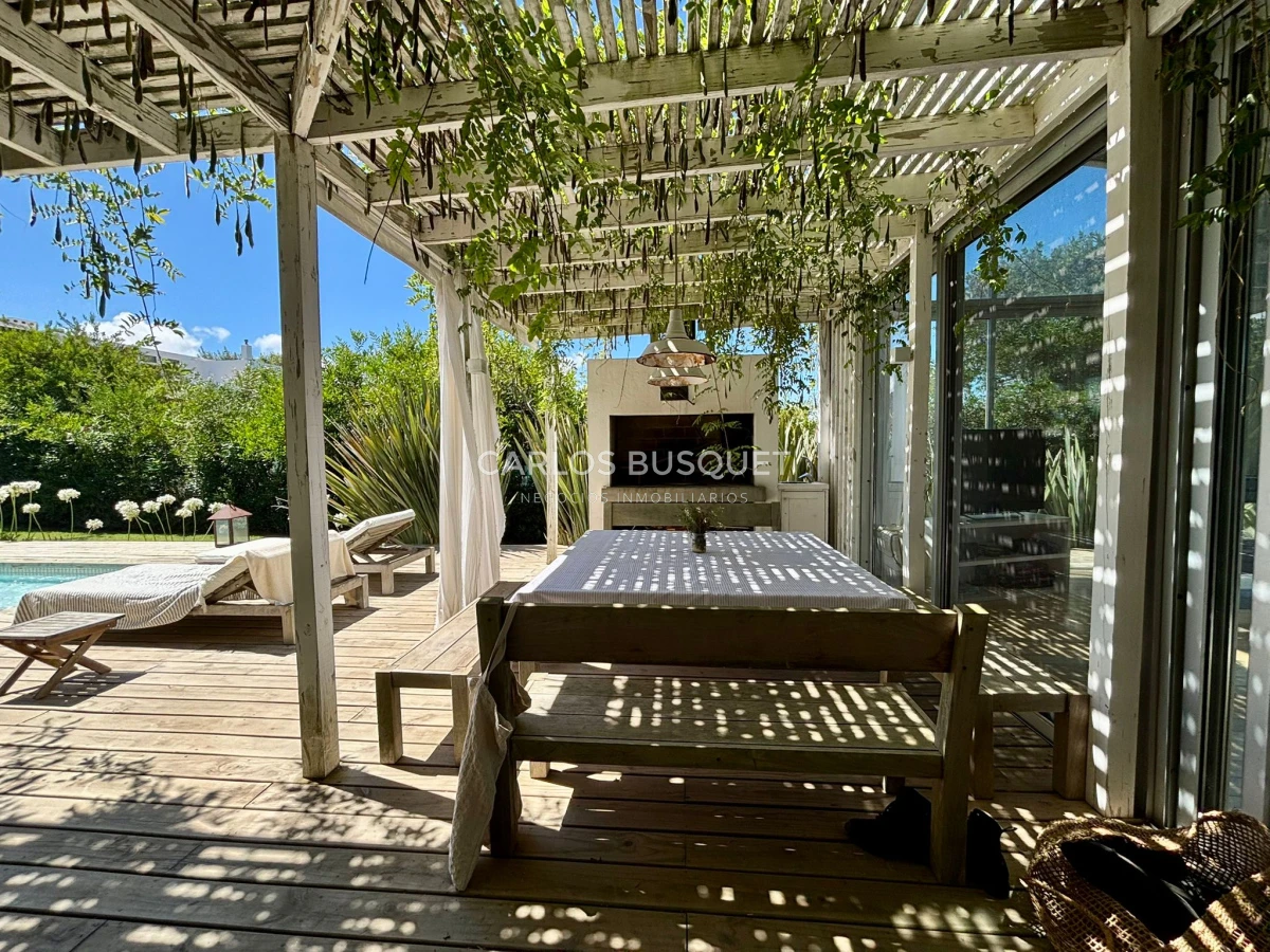 Casa ID.893 - Casa en alquiler temporal en de 4 dormitorios en Club de Mar, Jose Ignacio 