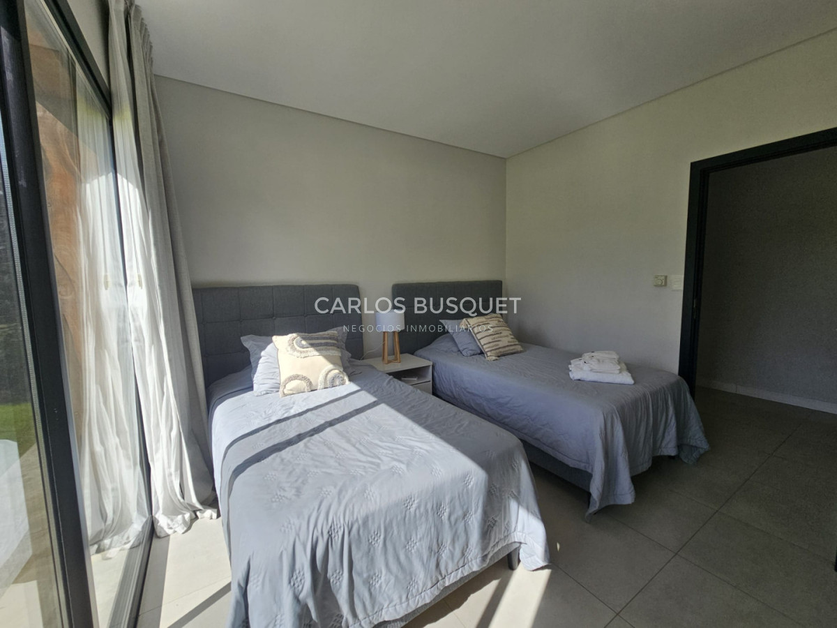 Casa ID.1810 - Venta de casa, 3 dormitorios en San Rafael, Punta Del Este