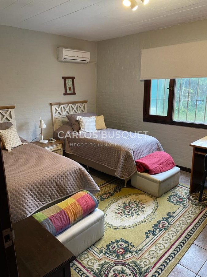 Casa ID.1262 - Casa en alquiler de temporada en barrio Lugano Punta del este 3 dormitorios con piscina