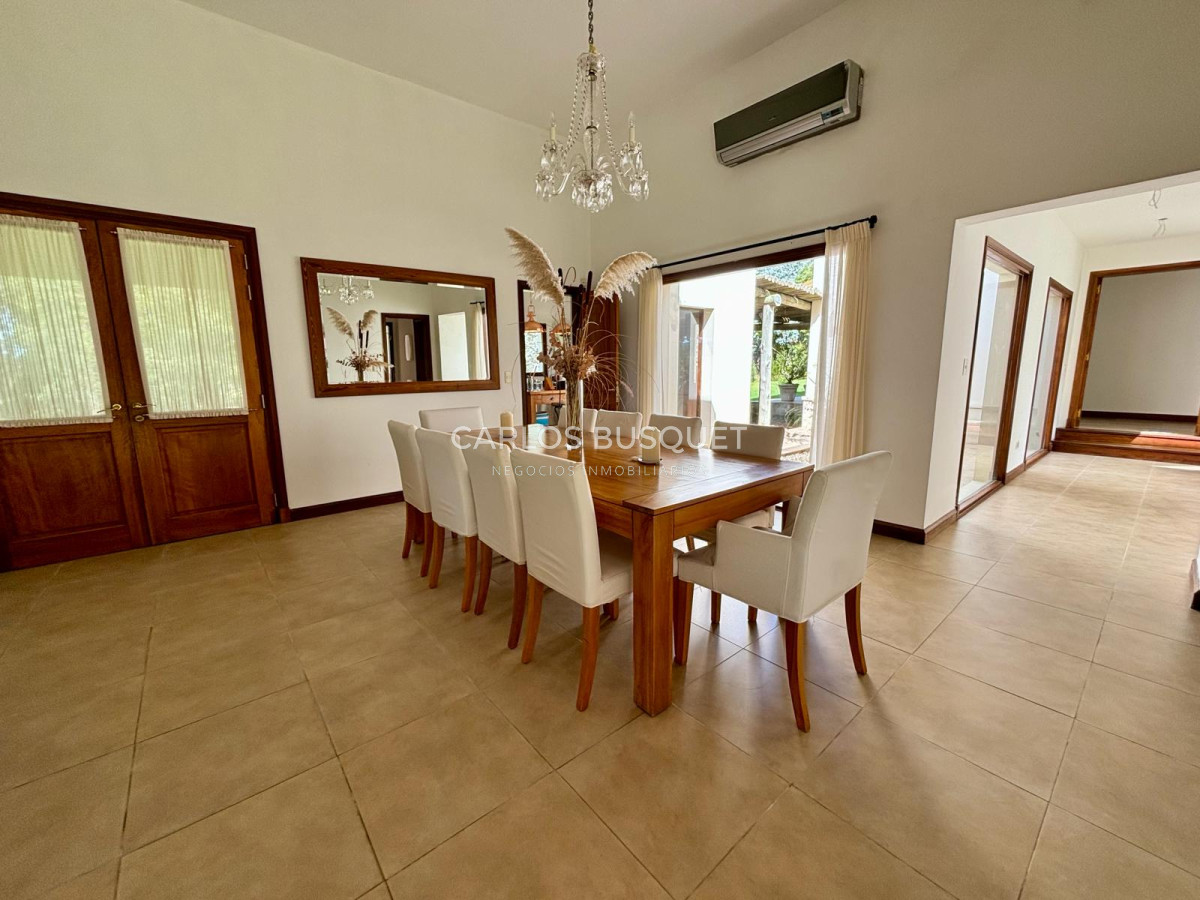 Casa ID.516 - Casa en venta de 2 dormitorios en Punta Ballena