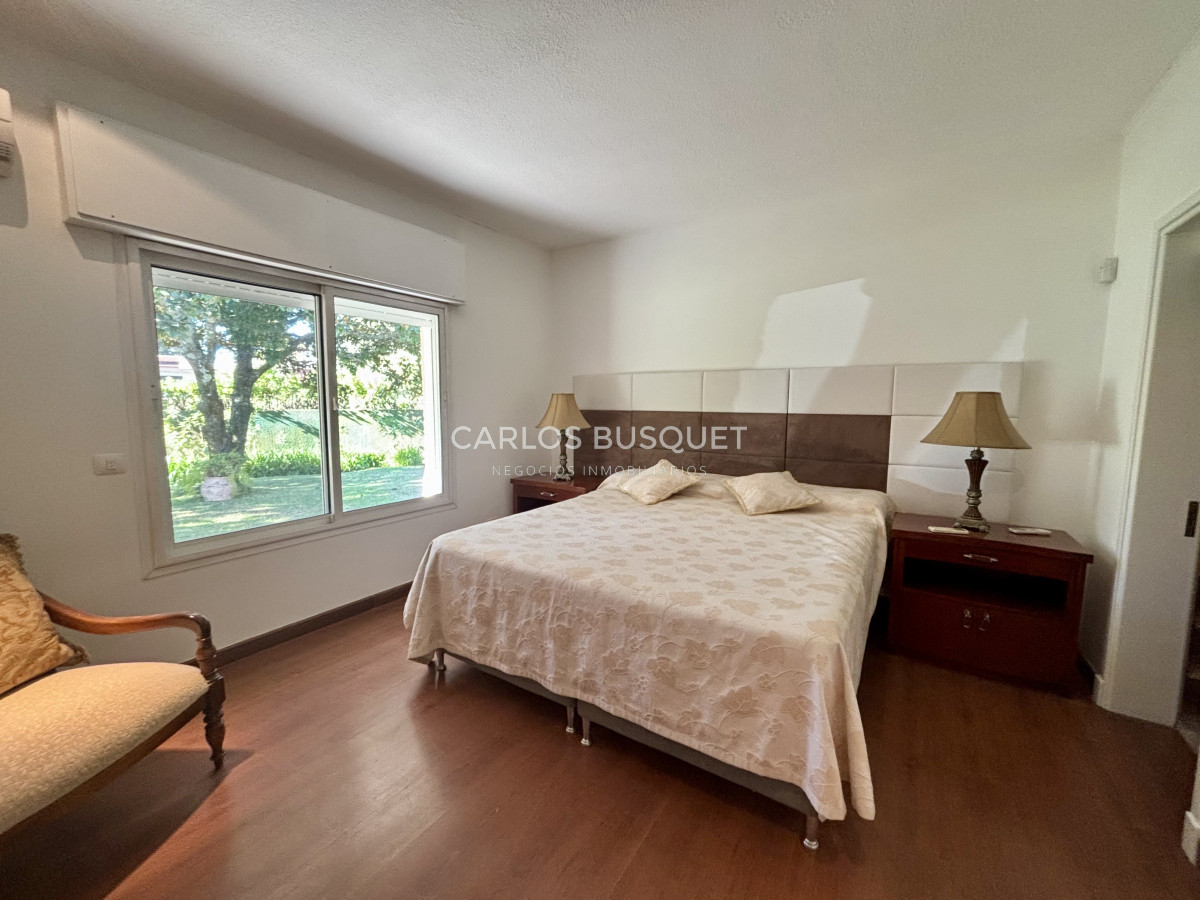 Casa ID.703 - Casa en alquiler temporal de 5 dormitorios en zona Cantegril