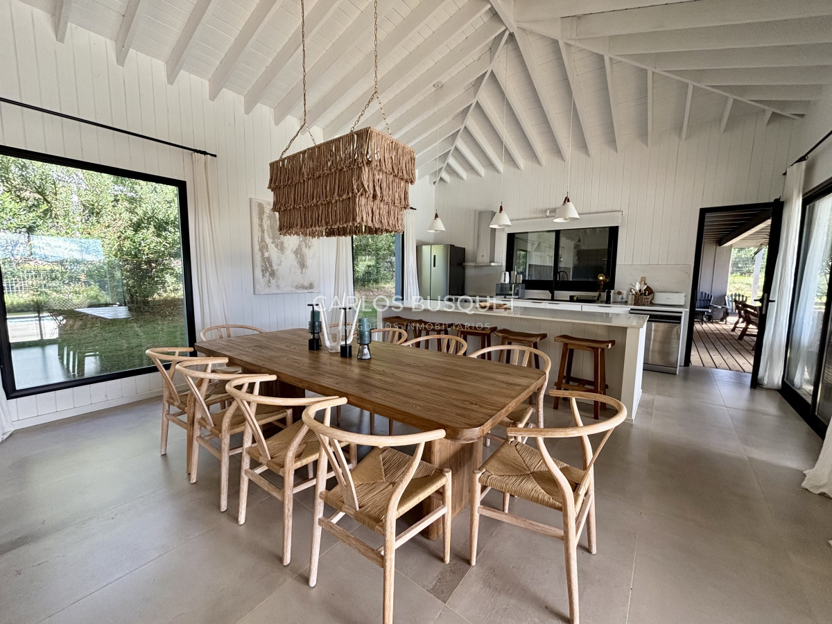 Casa ID.1035 - Casa a estrenar de 5 dormitorios en Jose Ignacio, Pinar del Faro