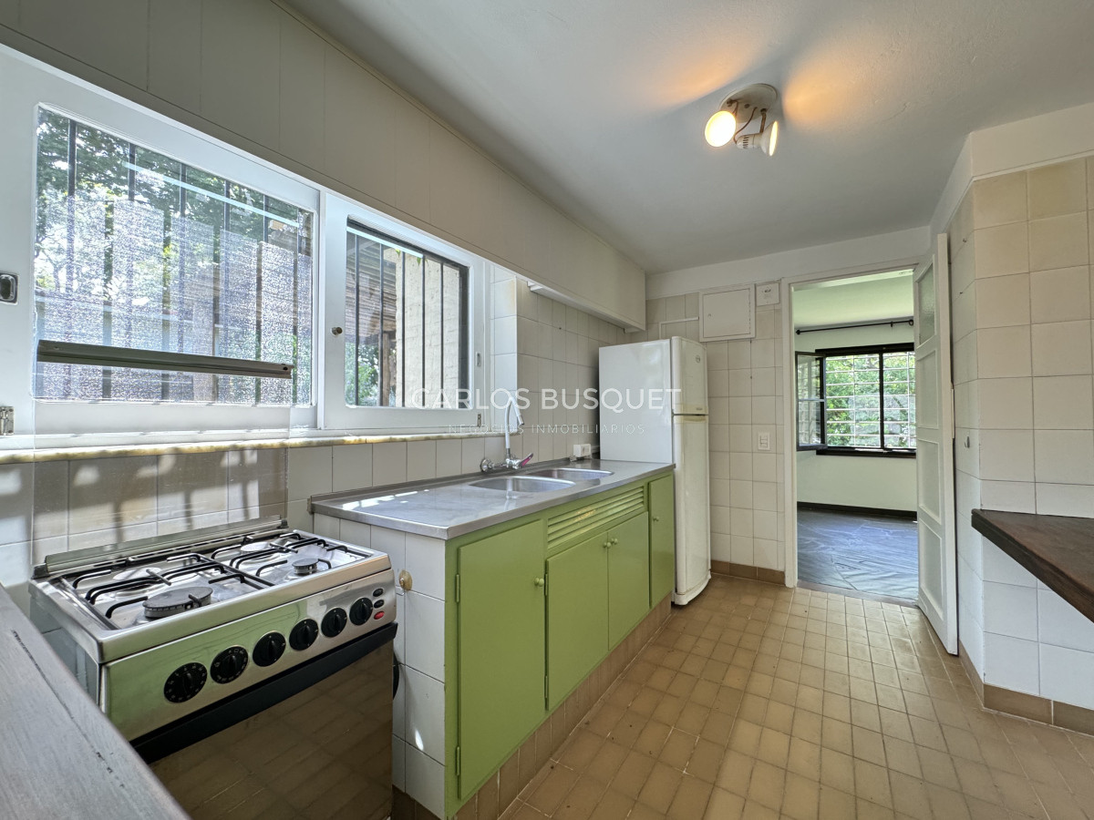 Casa ID.880 - Excelente propiedad en venta en playa mansa