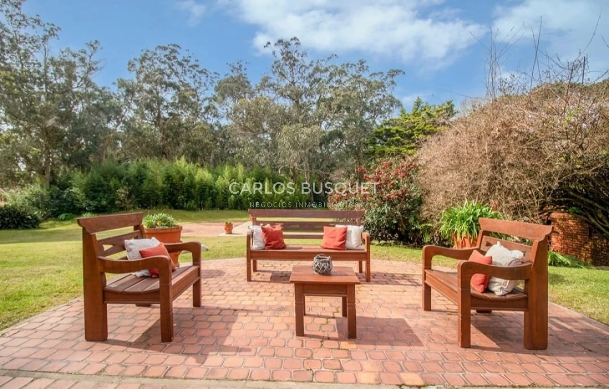 Casa ID.1297 - Espectacular mansion en barrio Berverly hills en venta Punta del este