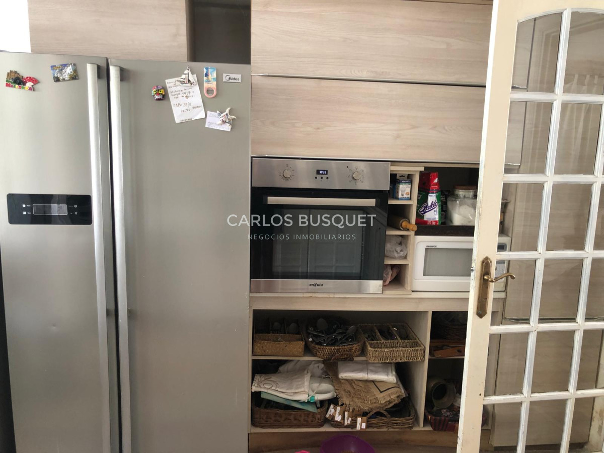 Casa ID.1071 - Casa en venta de 4 dormitorios en Pinares