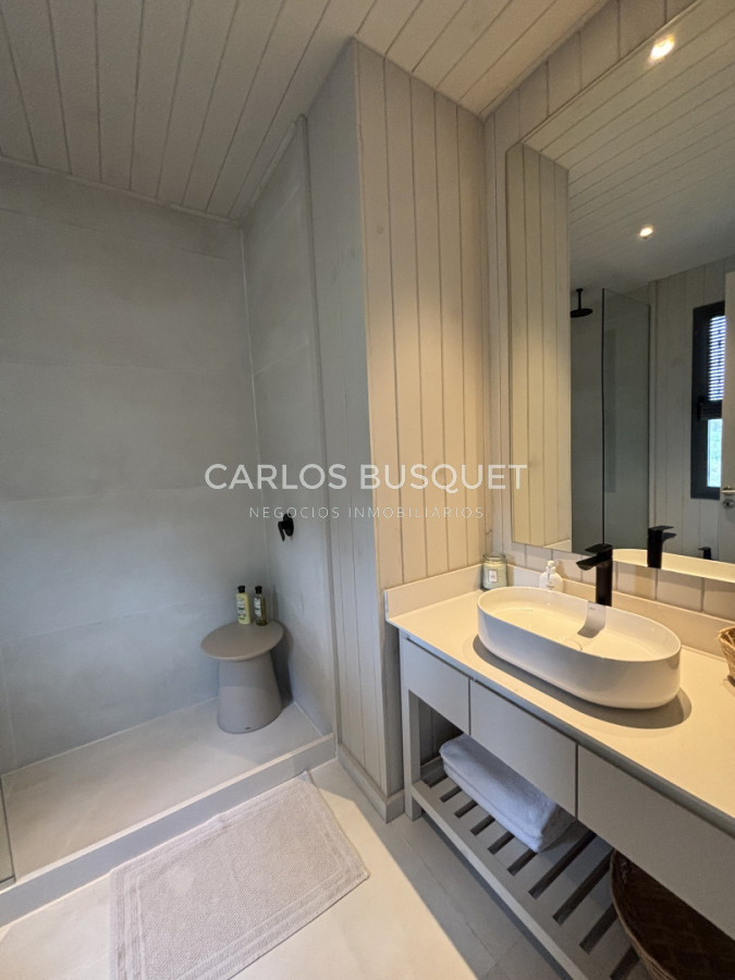 Casa ID.1655 - Casa en venta de 5 dormitorios en suite en Pinar del Faro, José Ignacio