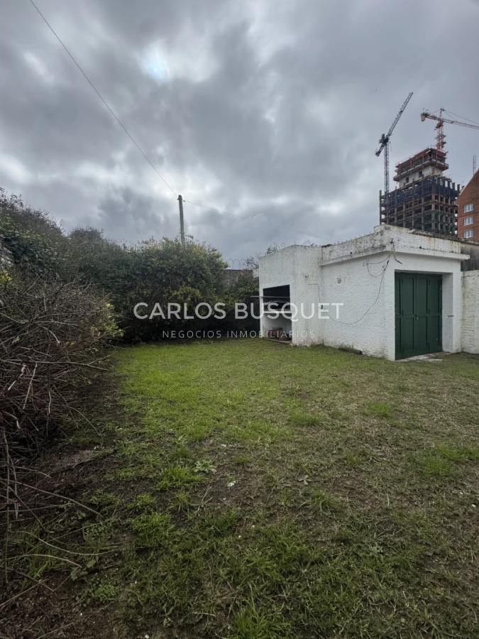 Casa ID.1790 - Casa en venta frente al mar playa Brava