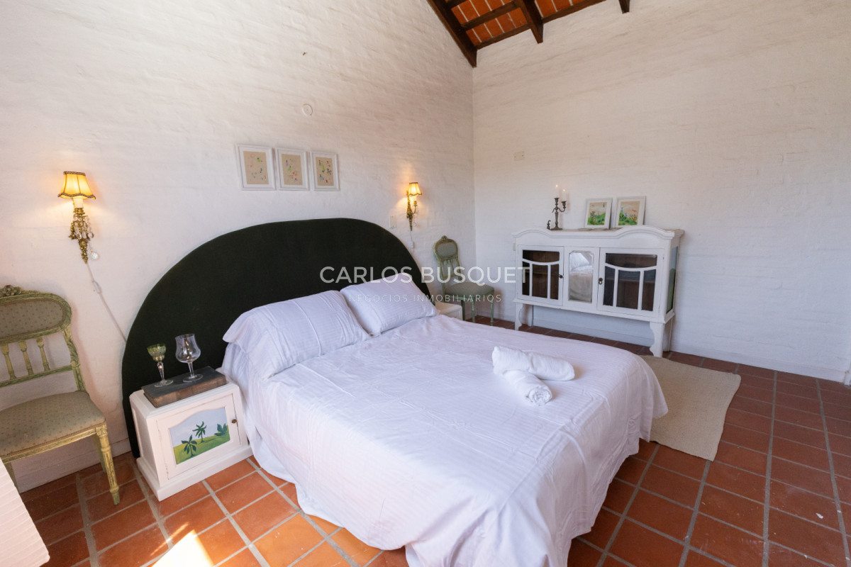 Casa ID.1437 - Casa en alquiler temporal de 5 dormitorios en suite, en La Barra