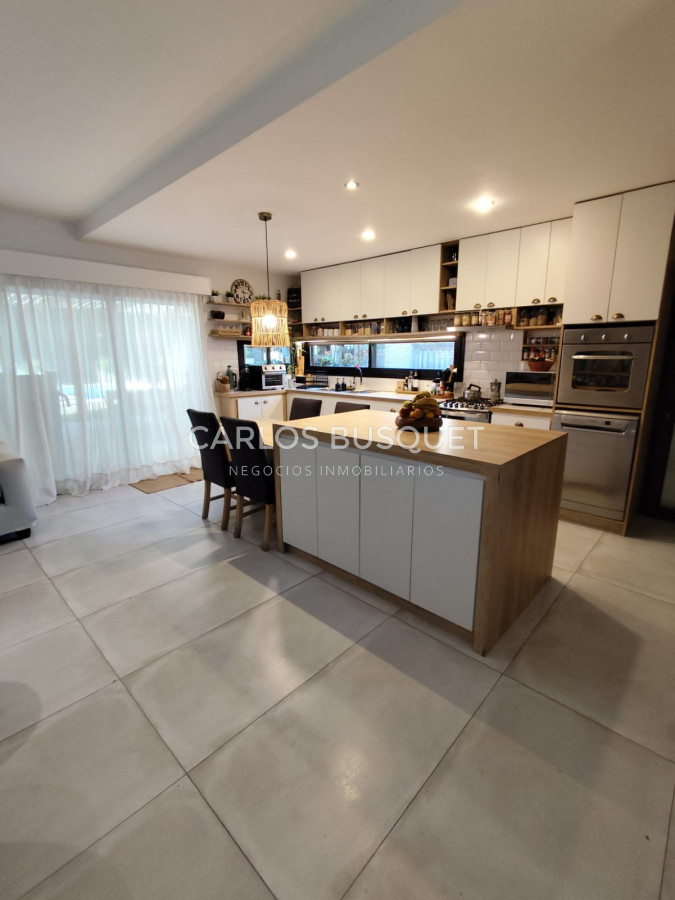 Casa ID.1389 - Casa en venta en barrio privado La Residence de 4 dormitorios 