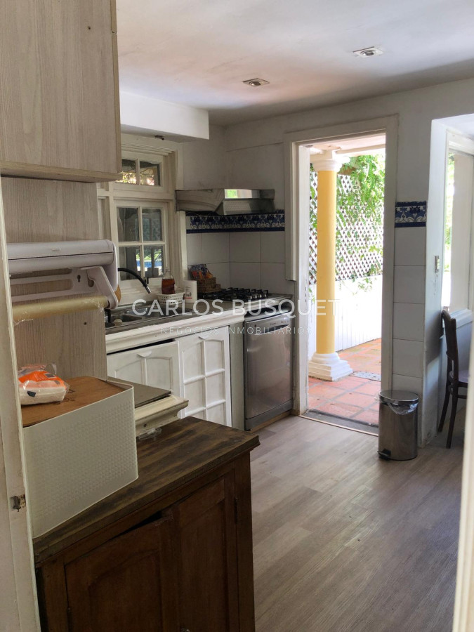 Casa ID.1071 - Casa en venta de 4 dormitorios en Pinares