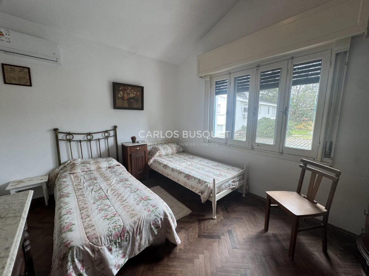 Casa ID.1790 - Casa en venta frente al mar playa Brava
