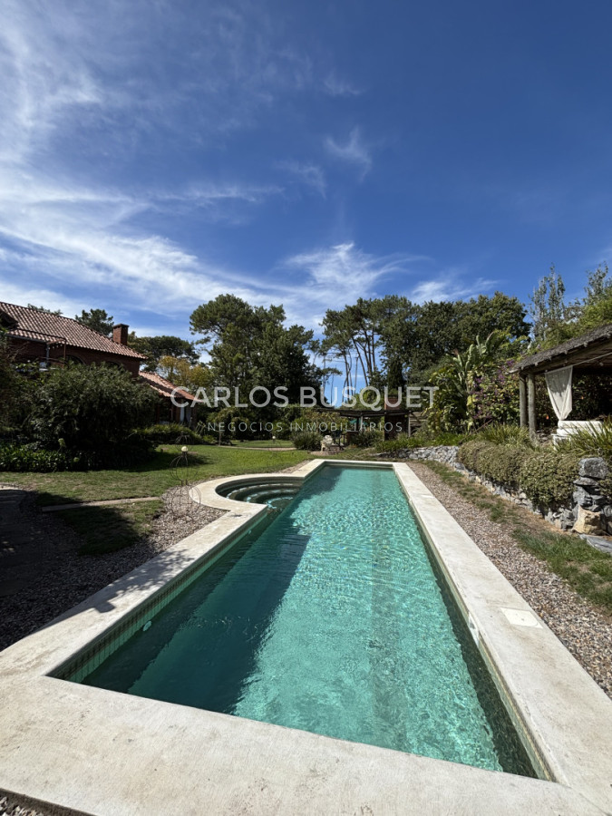 Casa ID.1597 - Venta casa de 2 dormitorios en Laguna del diario