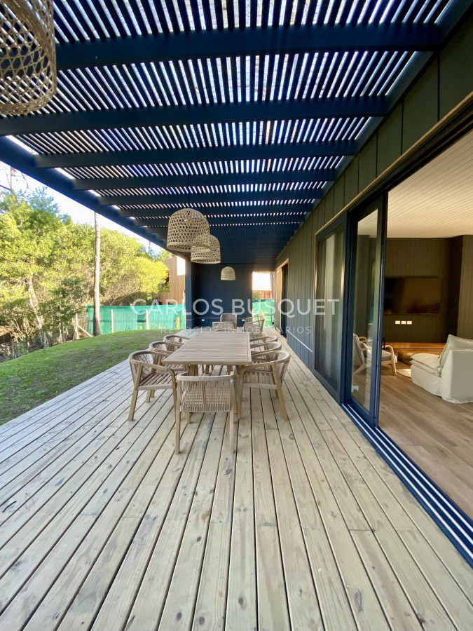 Casa ID.1185 - Casa en venta de 3 dormitorios en La Barra