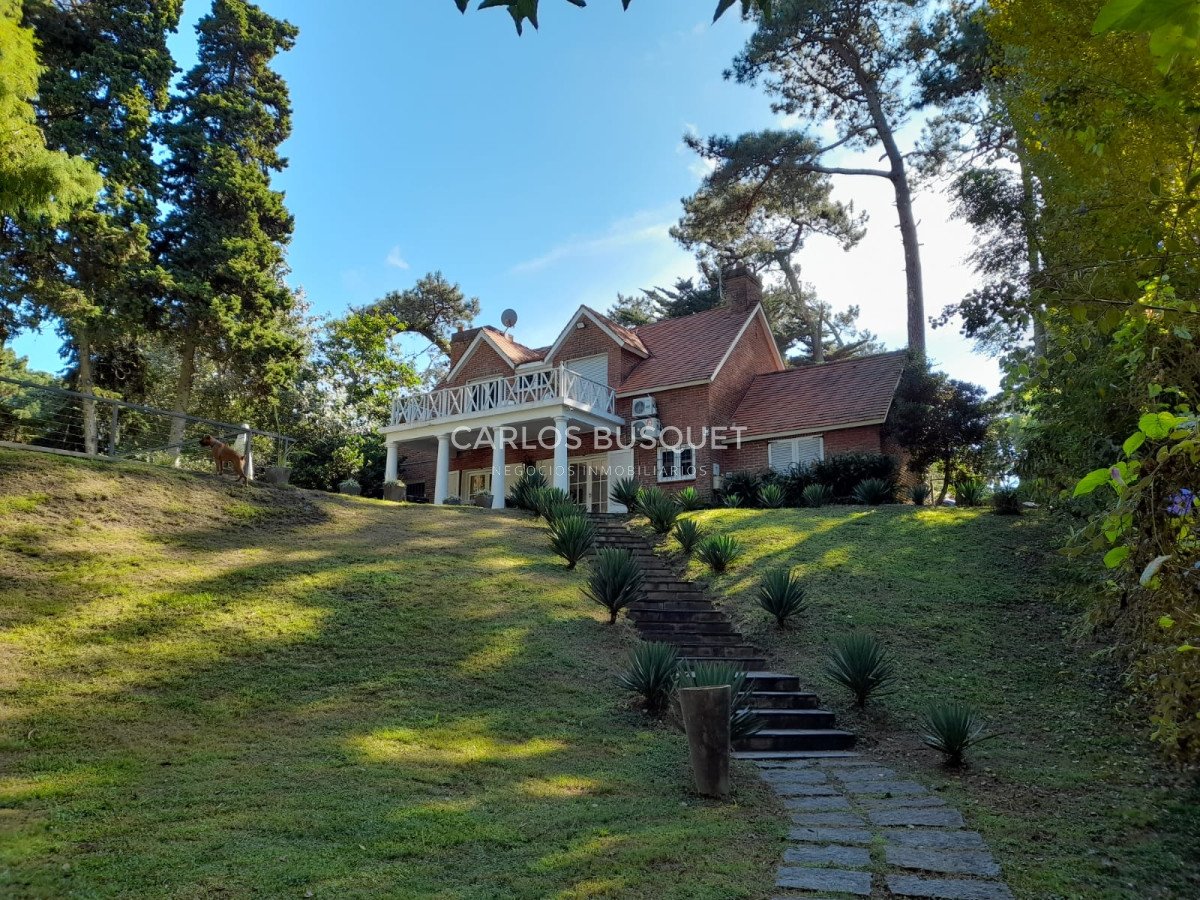 Casa ID.796 - Casa en alquiler de temporada con piscina climatizada en punta del este