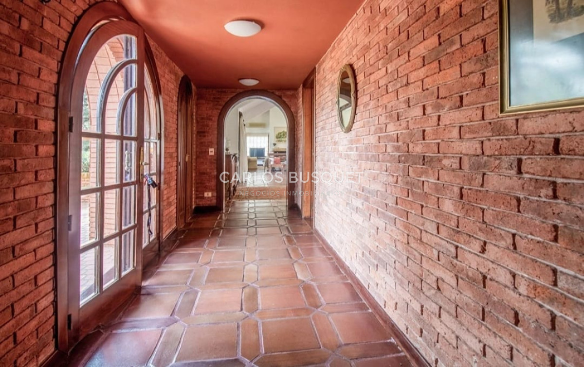 Casa ID.1297 - Espectacular mansion en barrio Berverly hills en venta Punta del este