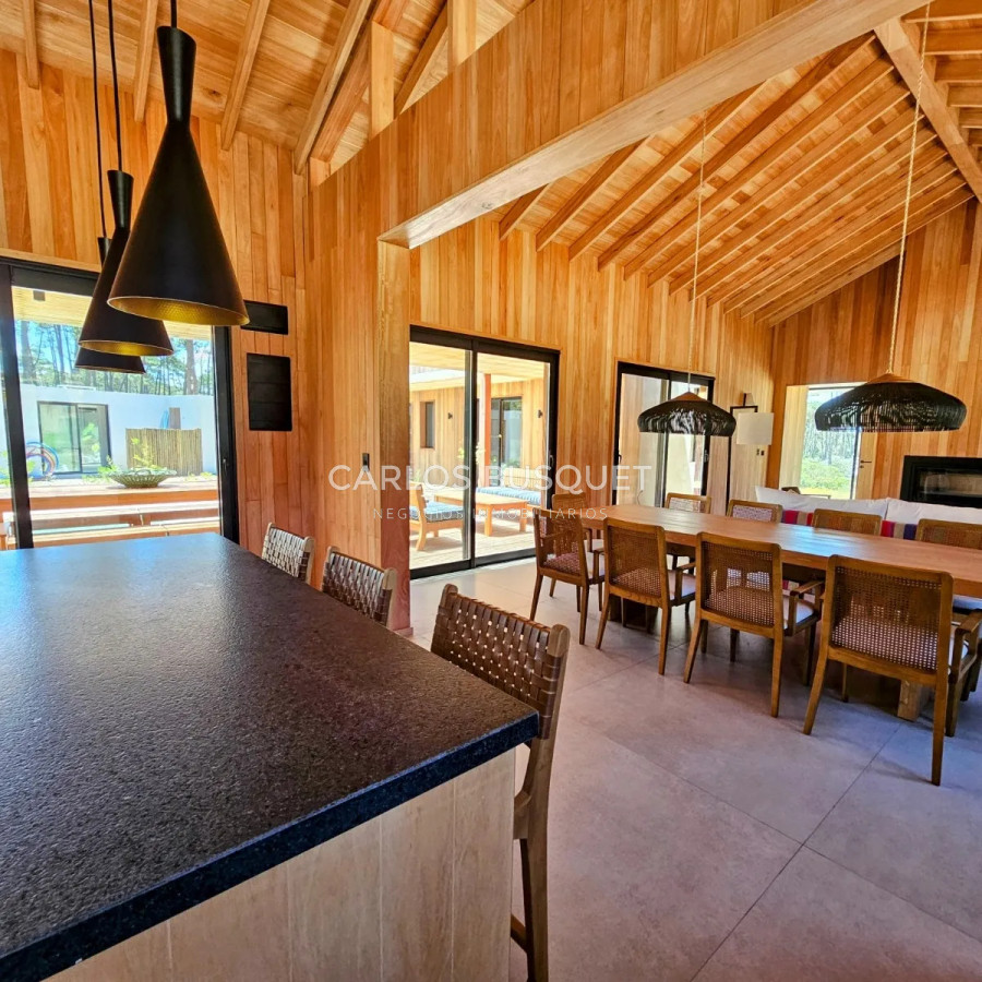 Casa ID.1173 - Venta casa de 3 dormitorios en La Barra, barrio privado Reserva Montoya