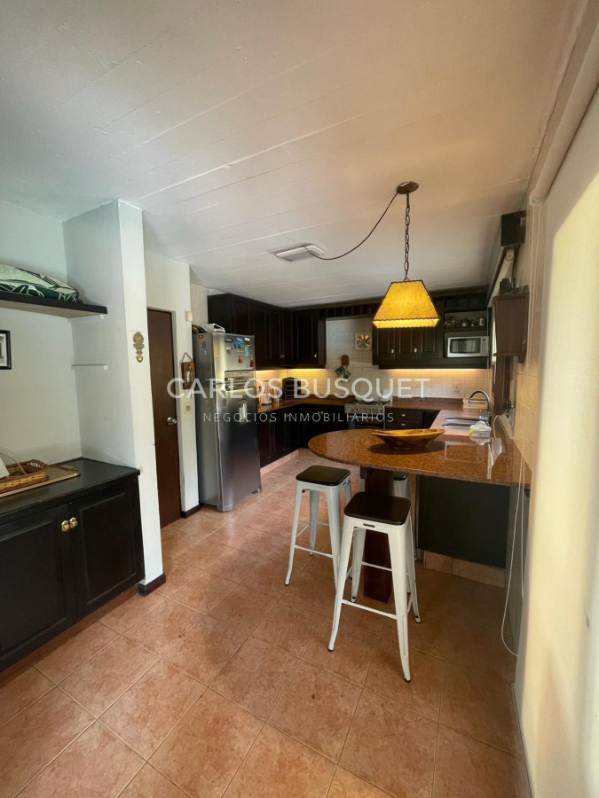 Casa ID.1262 - Casa en alquiler de temporada en barrio Lugano Punta del este 3 dormitorios con piscina