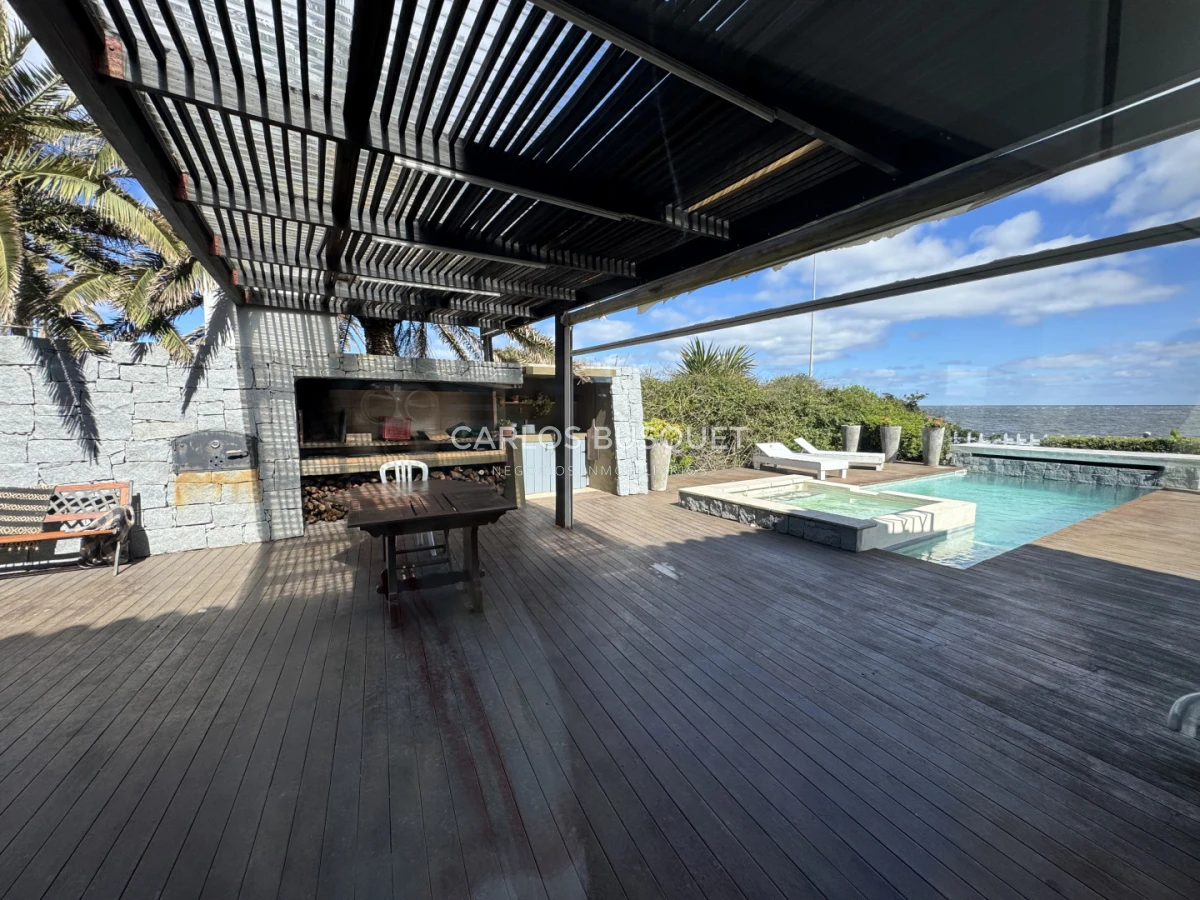 Casa ID.1808 - Casa de 4 dormitorios en venta en Peninsula