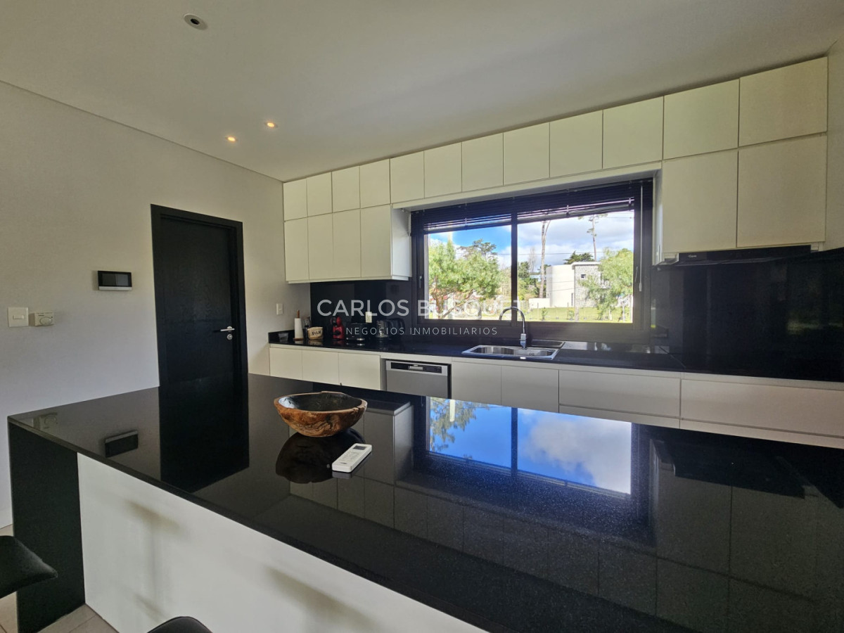 Casa ID.1810 - Venta de casa, 3 dormitorios en San Rafael, Punta Del Este