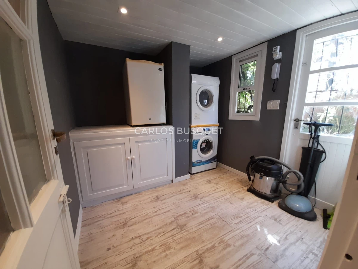Casa ID.796 - Casa en alquiler temporal 4 dormitorios, Piscina Climatizada Punta Del Este, playa Brava 