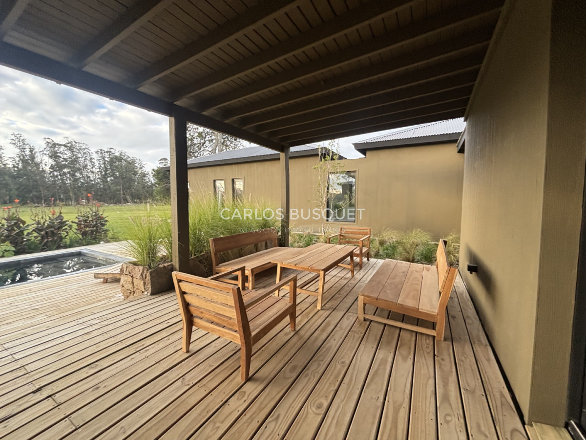 Casa ID.1645 - Venta casa de 4 dormitorios en Puerto Quetzal, La Barra